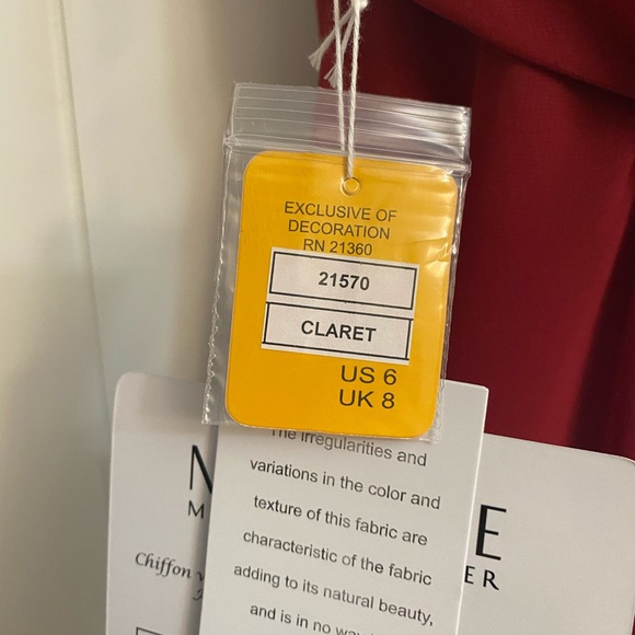 Formal Gown - Bridesmaid Dress - Grad Dress - unaltered , never worn - Picture 6 of 6